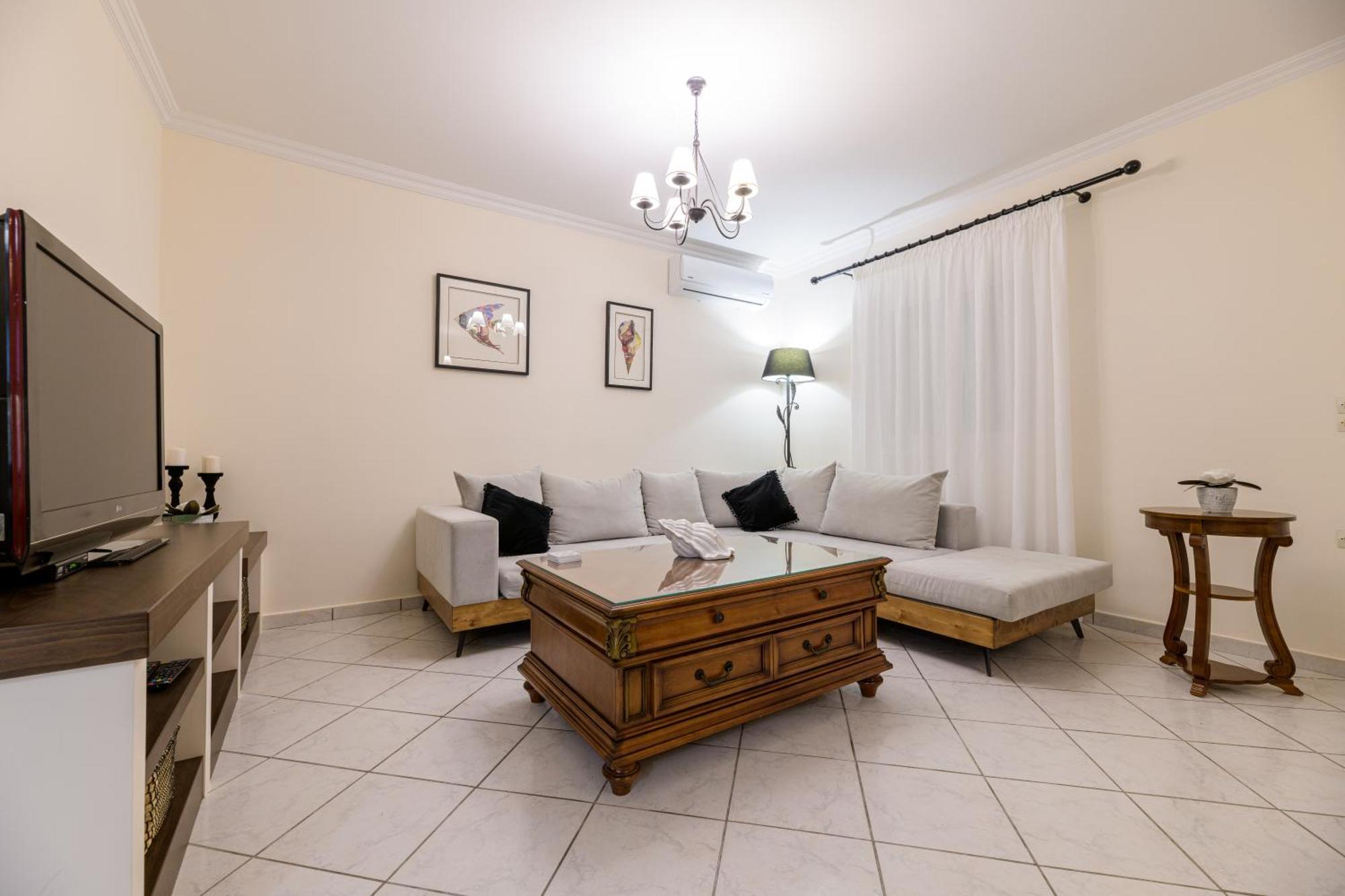 Diogenis House Holiday home *